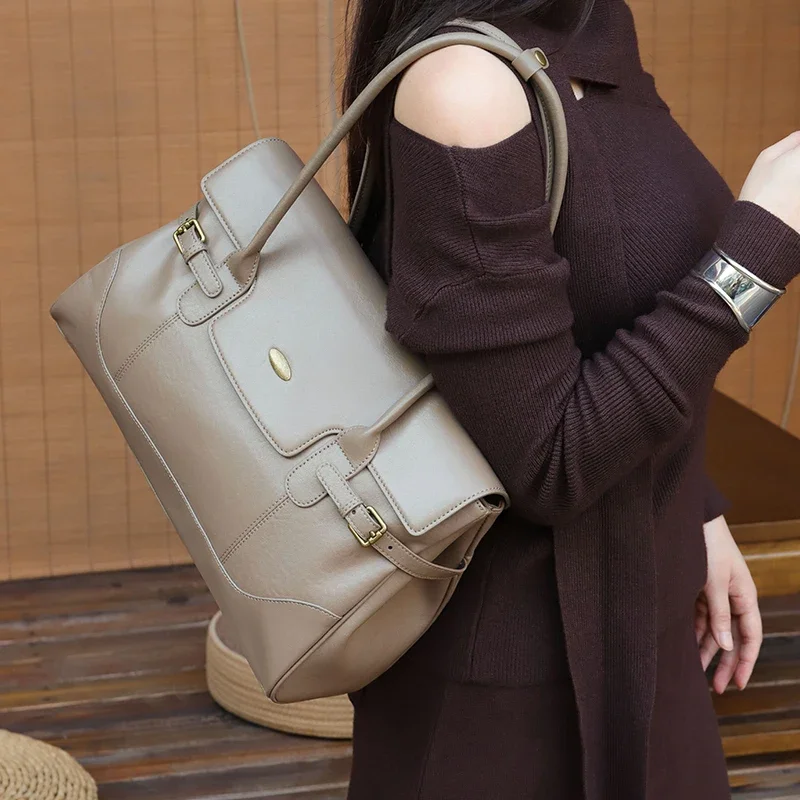 Damen-Unterarmtasche aus genar – Luxury Bags Tote Bewertung und Preis